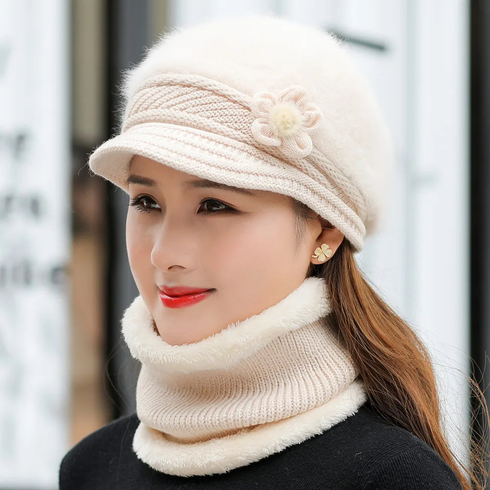 Cozy Women’s Winter Hat & Scarf – Warm Fur-Lined Fashion Set